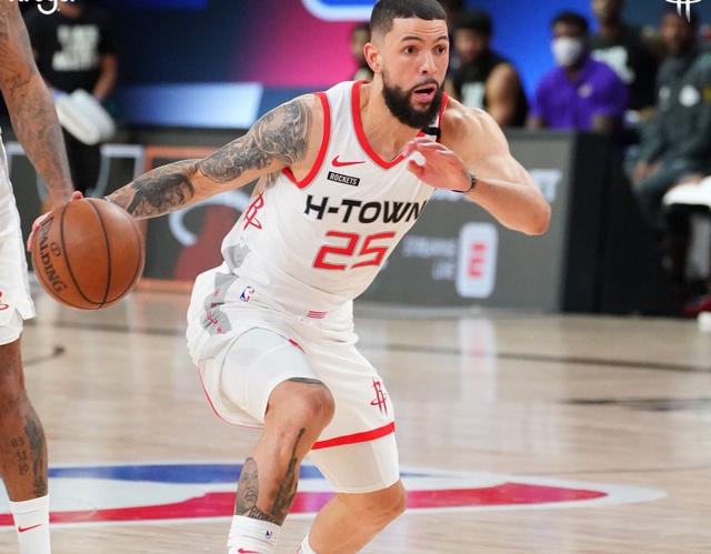 湖人中锋上 湖人中锋上